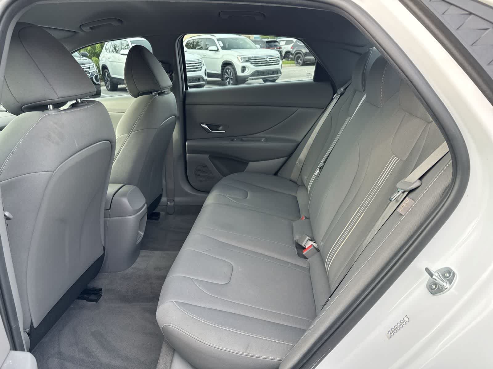Used 2024 Hyundai Elantra SEL FWD image 26