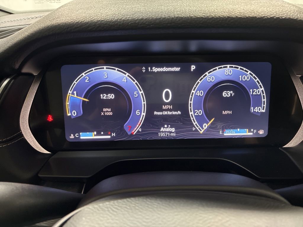 Used 2025 Jeep Grand Cherokee L Altitude image 17