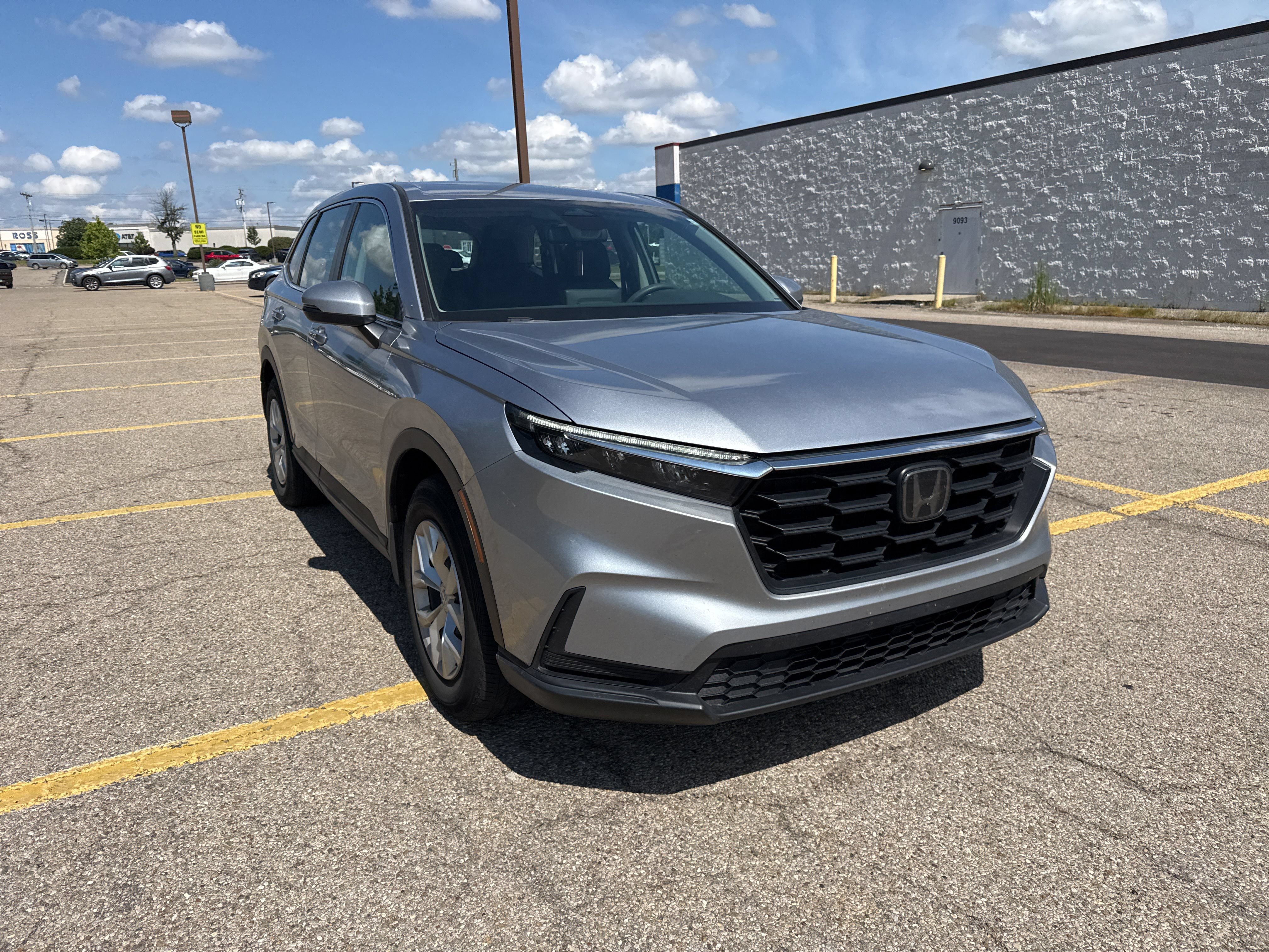 Used 2024 Honda CR-V LX image 17