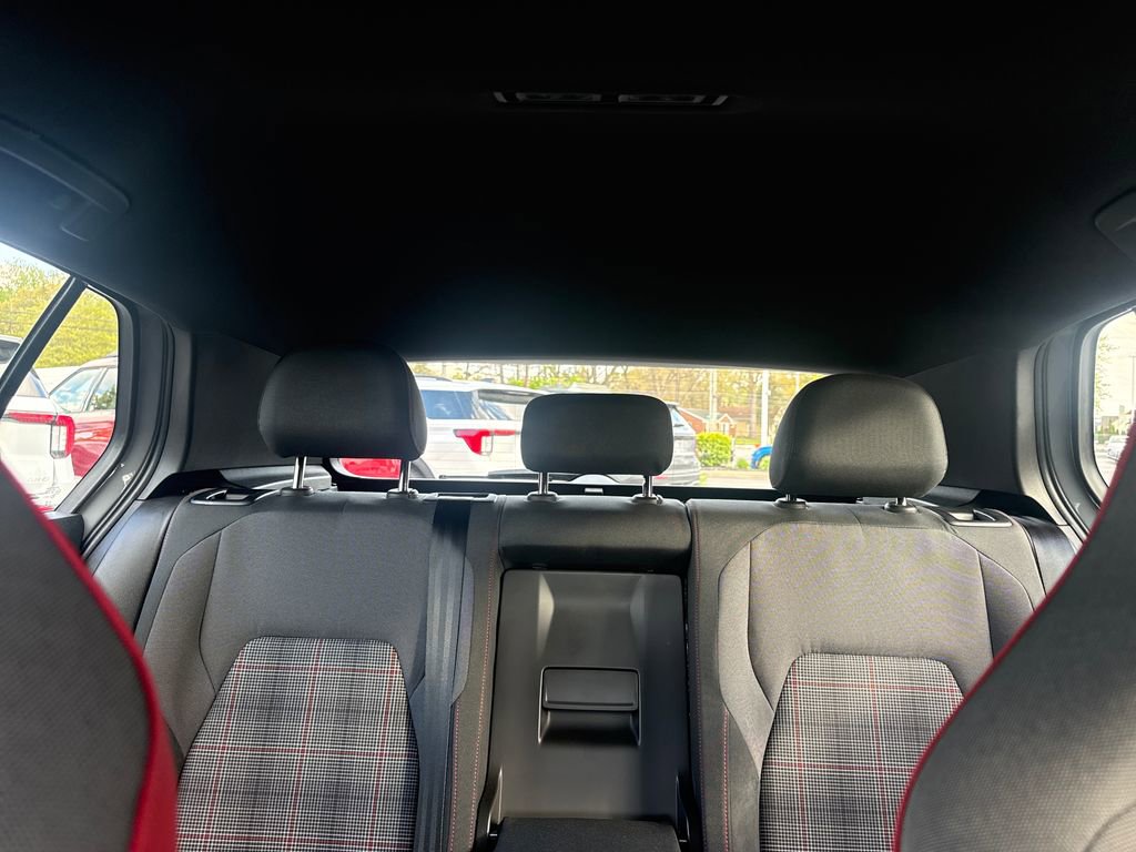 Used 2024 Volkswagen GTI SE FWD image 39