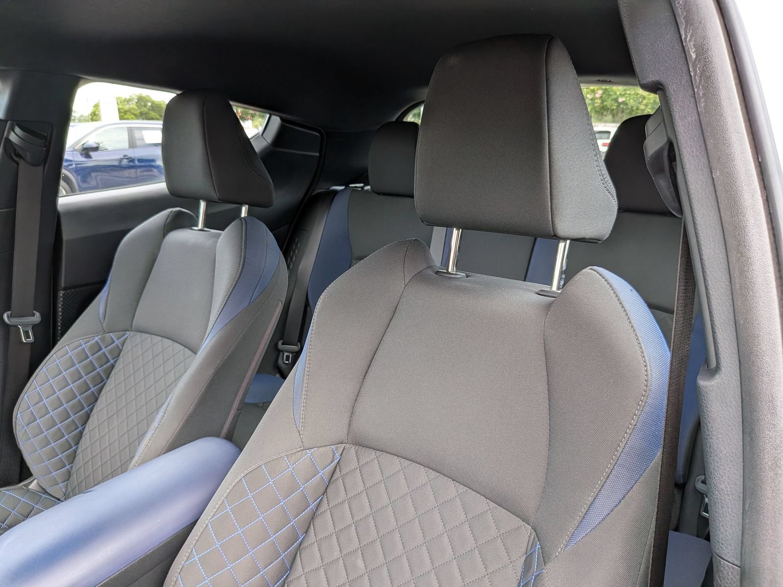 Used 2020 Toyota C-HR XLE FWD image 15