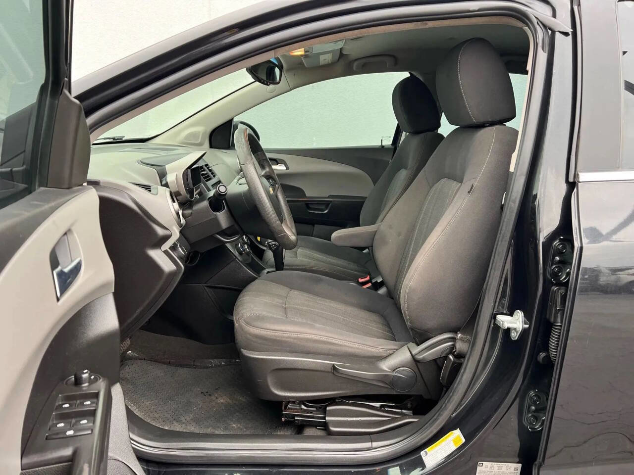 Used 2013 Chevrolet Sonic LT FWD image 10