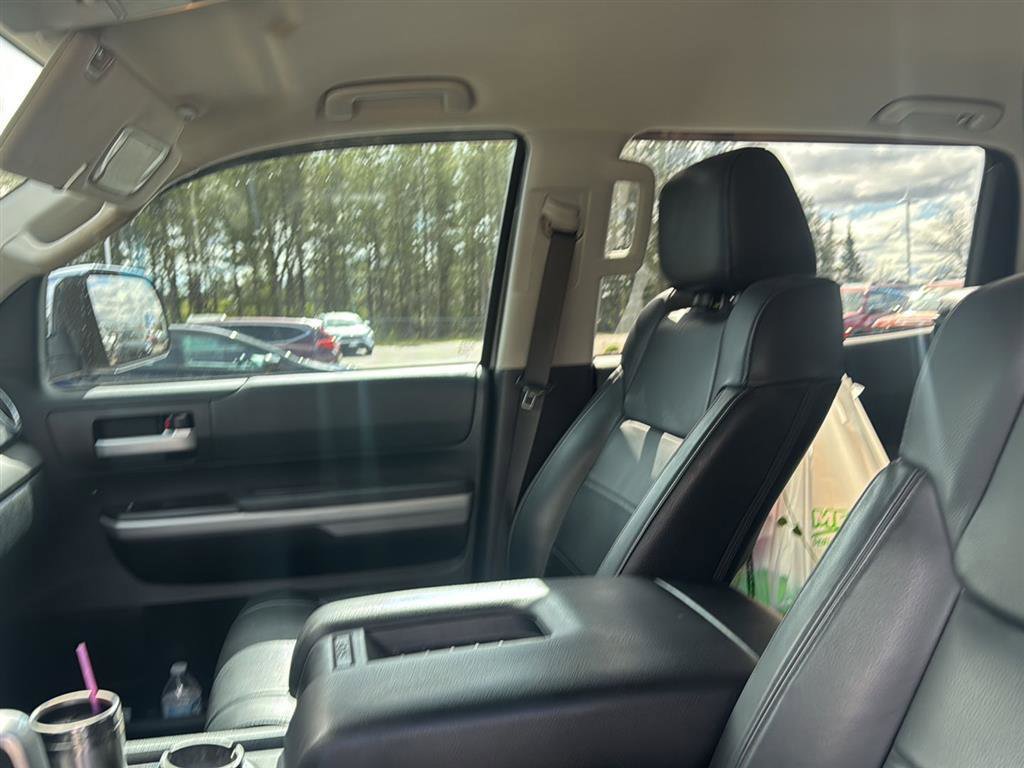 Used 2021 Toyota Tundra SR5 w/ SR5 Leather Package RWD image 4