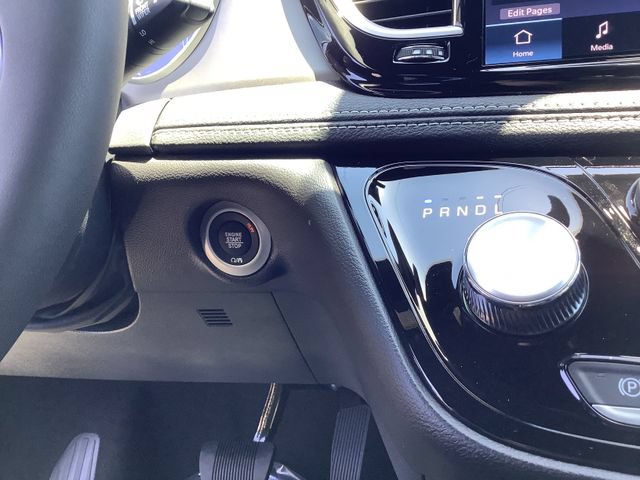 New 2027 Chrysler Pacifica Select FWD image 16