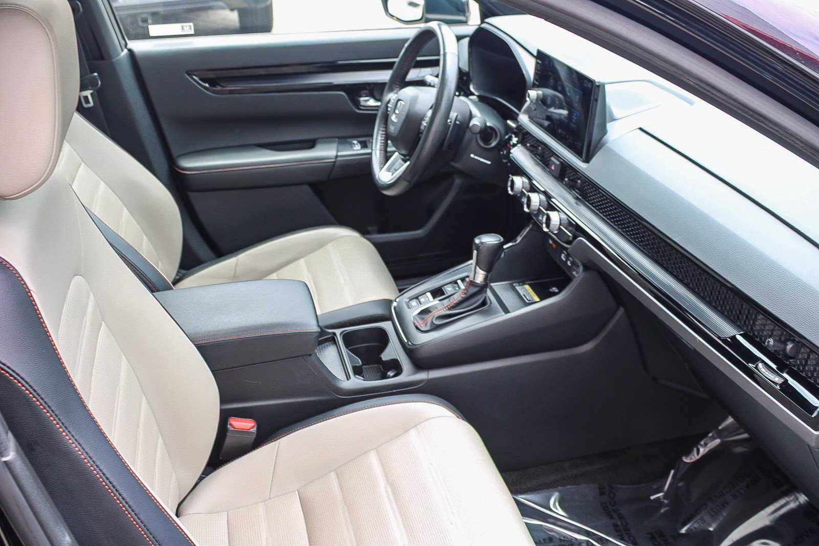Used 2024 Honda CR-V Sport Touring image 18