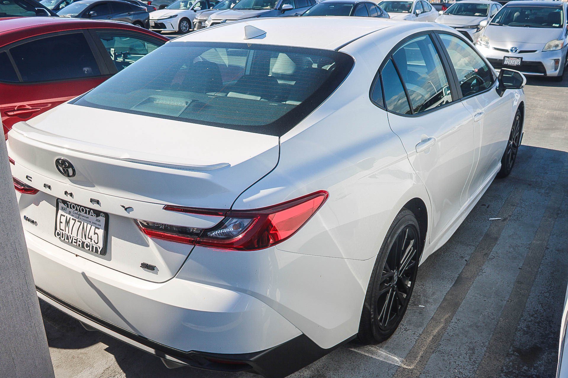 Used 2026 Toyota Camry SE FWD image 14