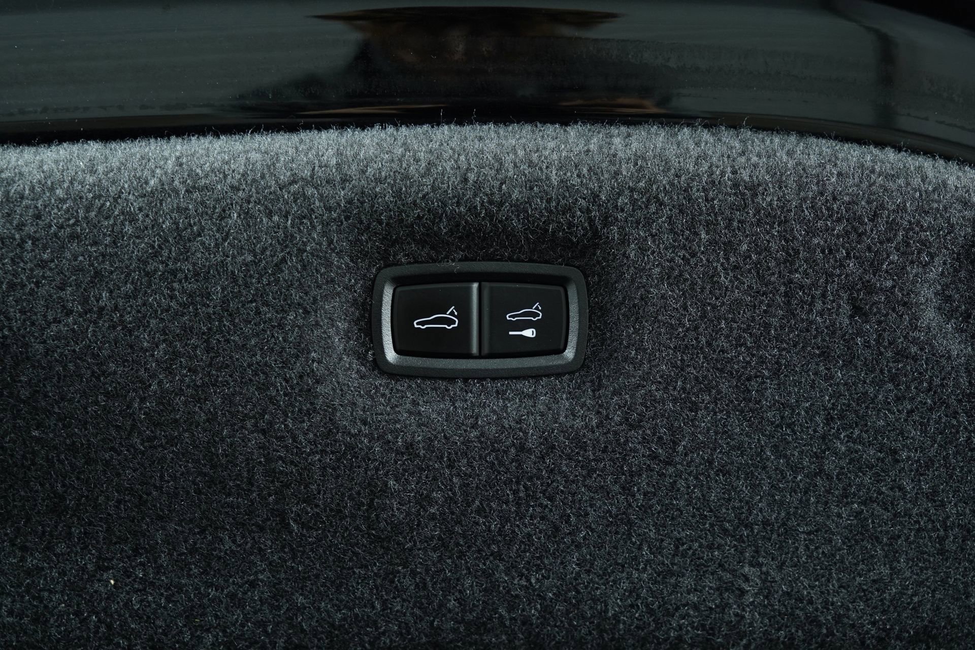 Used 2022 Porsche Taycan image 50