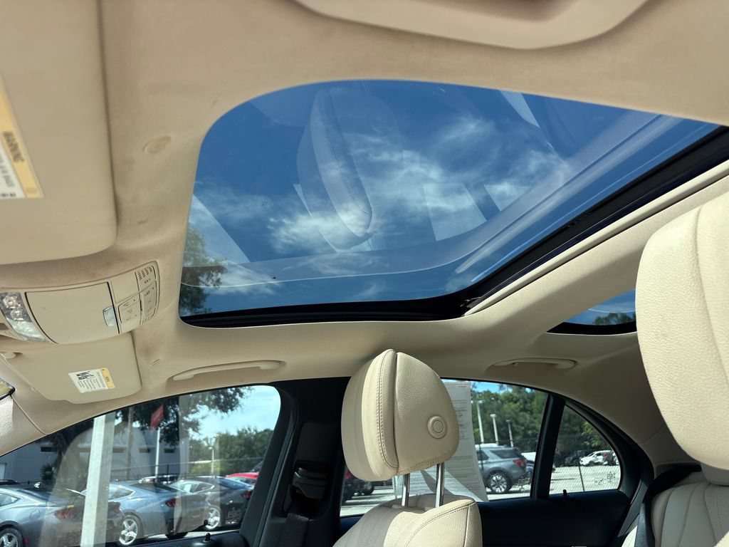 Used 2017 Mercedes-Benz E 300 image 8