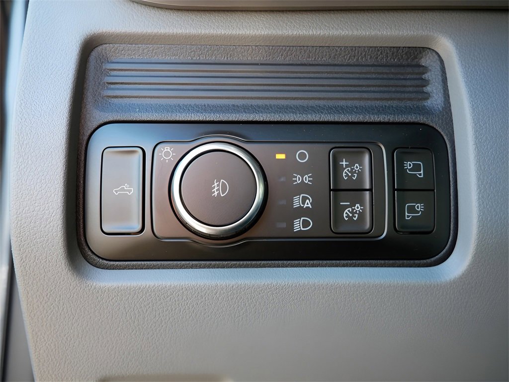 Used 2025 Ford F250 XLT w/ FX4 Off-Road Package image 21