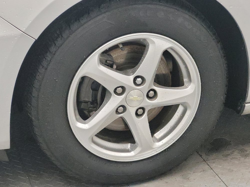 Used 2017 Chevrolet Malibu LS image 31