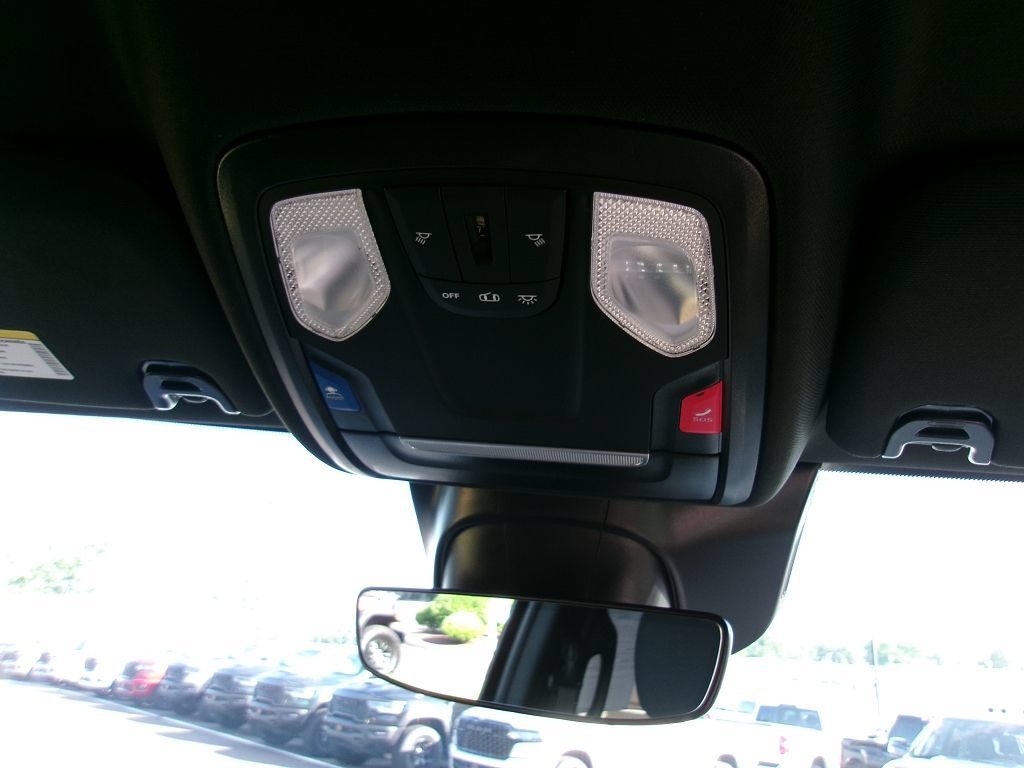 Certified 2025 RAM 2500 Big Horn AWD/4WD image 19