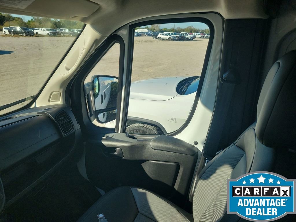 Used 2023 RAM ProMaster 2500 image 12
