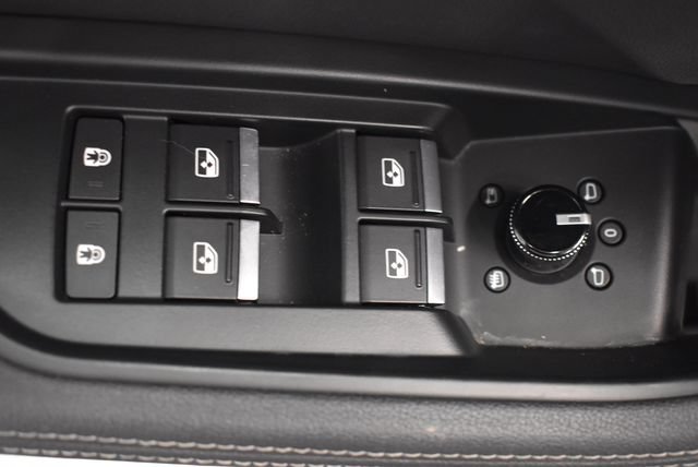 Used 2021 Audi e-tron Premium w/ Convenience Plus Package AWD/4WD image 20