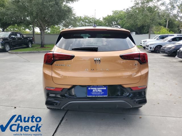 Used 2024 Buick Encore GX Sport Touring w/ Advanced Technology Package FWD image 3