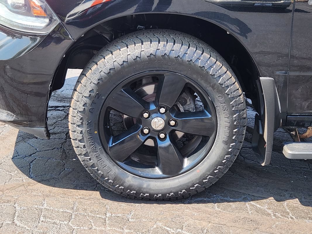 Used 2014 RAM 1500 Express w/ Black Ram 1500 Express Group AWD/4WD image 13