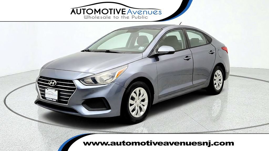 Used 2020 Hyundai Accent SE FWD image 1