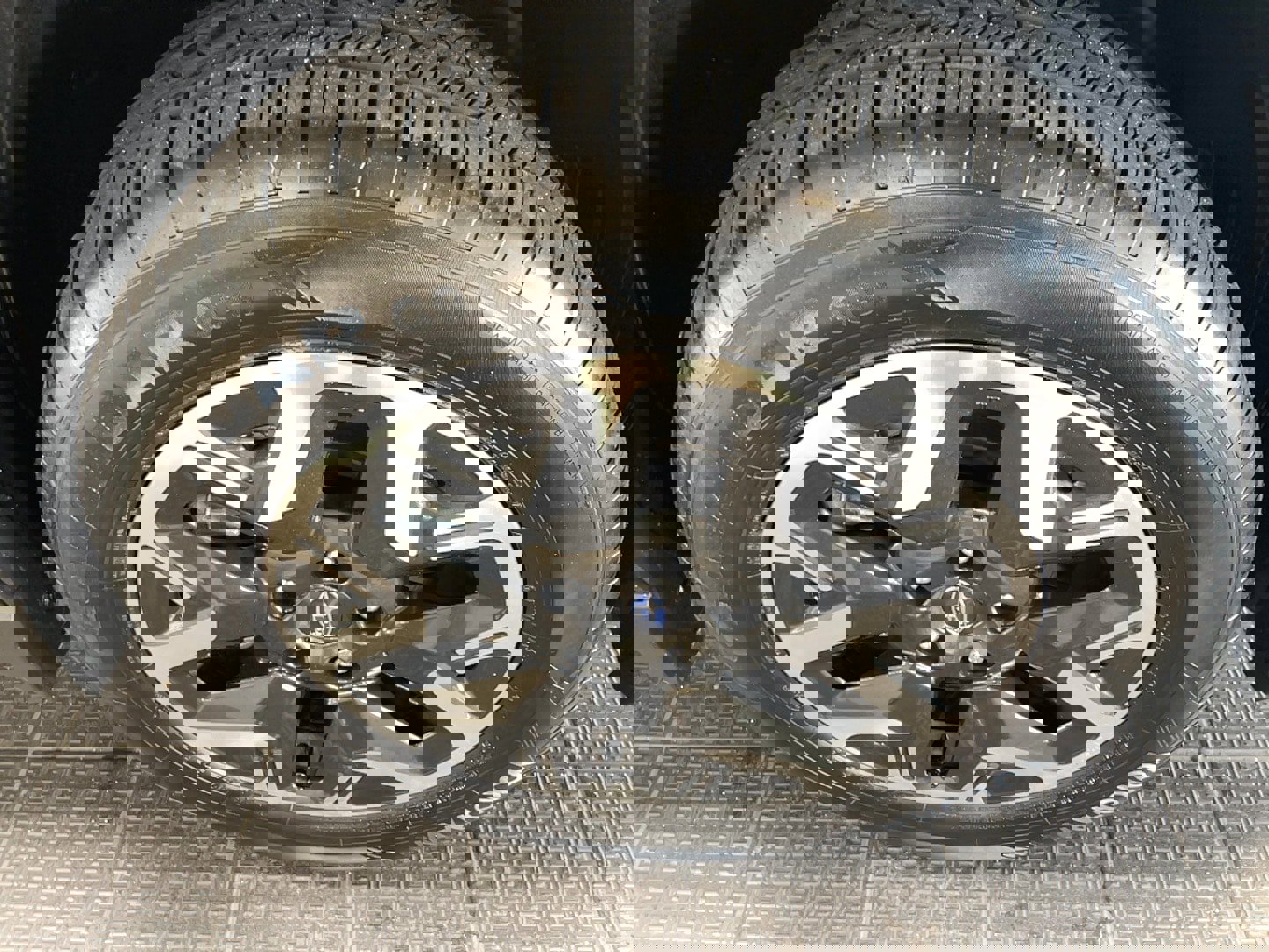 Used 2025 Subaru Forester Premium image 6