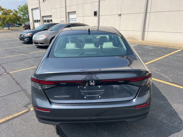 New 2025 Honda Accord SE image 4
