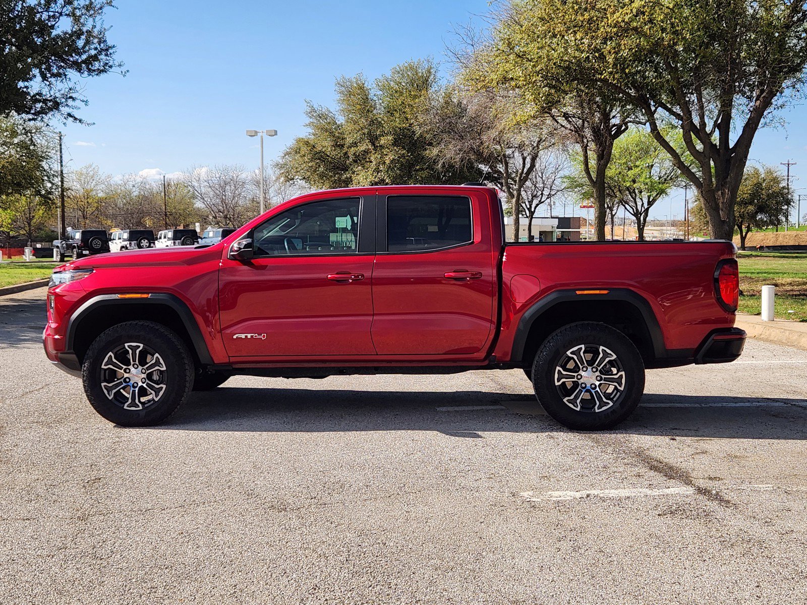 Certified 2024 GMC Canyon AT4 w/ AT4 Premium Package image 3