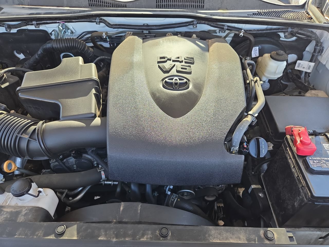 Used 2022 Toyota Tacoma SR w/ SX Package AWD/4WD image 29