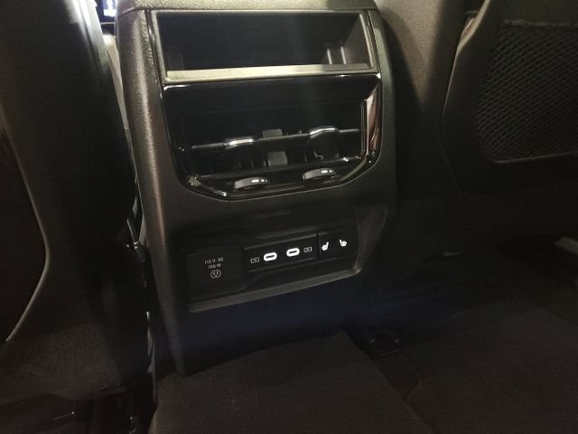 Used 2026 Jeep Grand Cherokee Limited AWD/4WD image 25