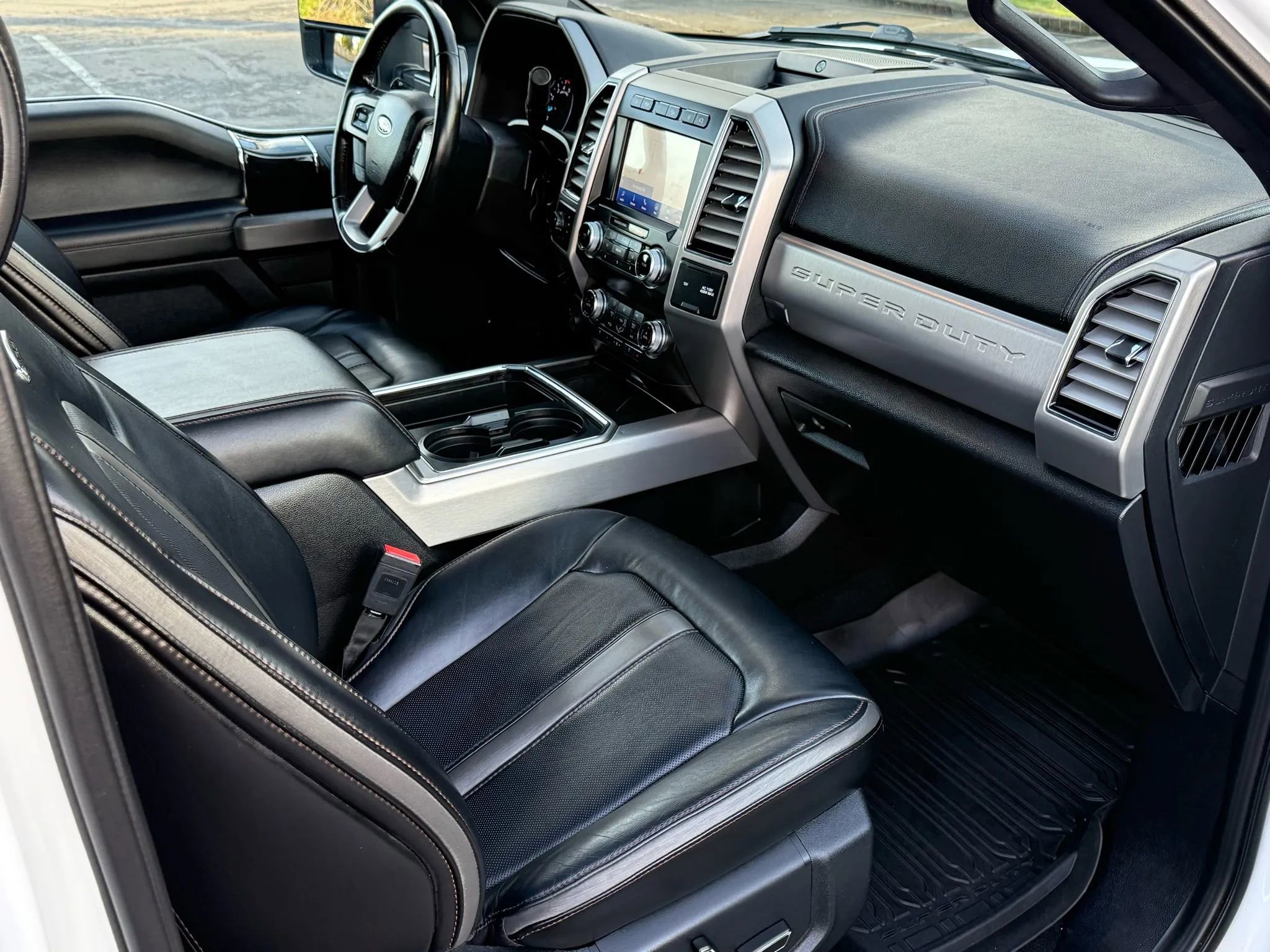 Used 2021 Ford F250 Platinum image 13
