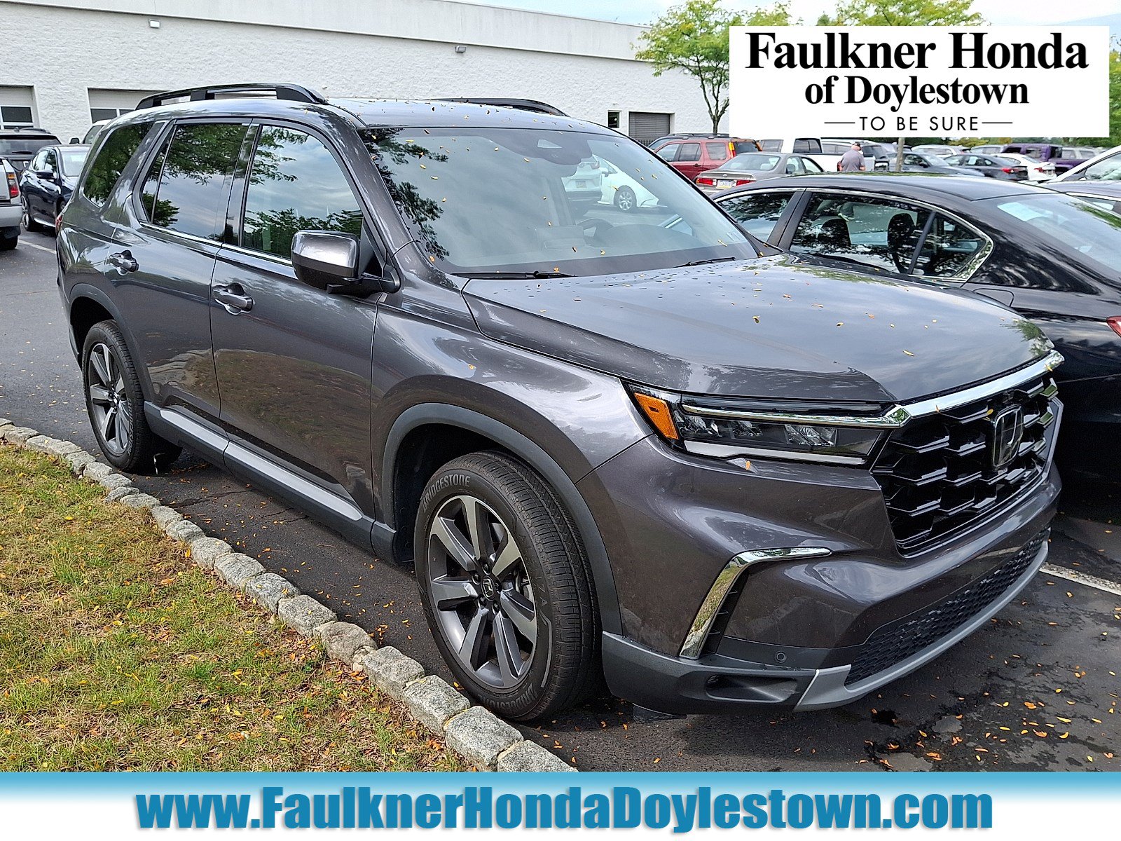 Certified 2025 Honda Pilot Elite image 1