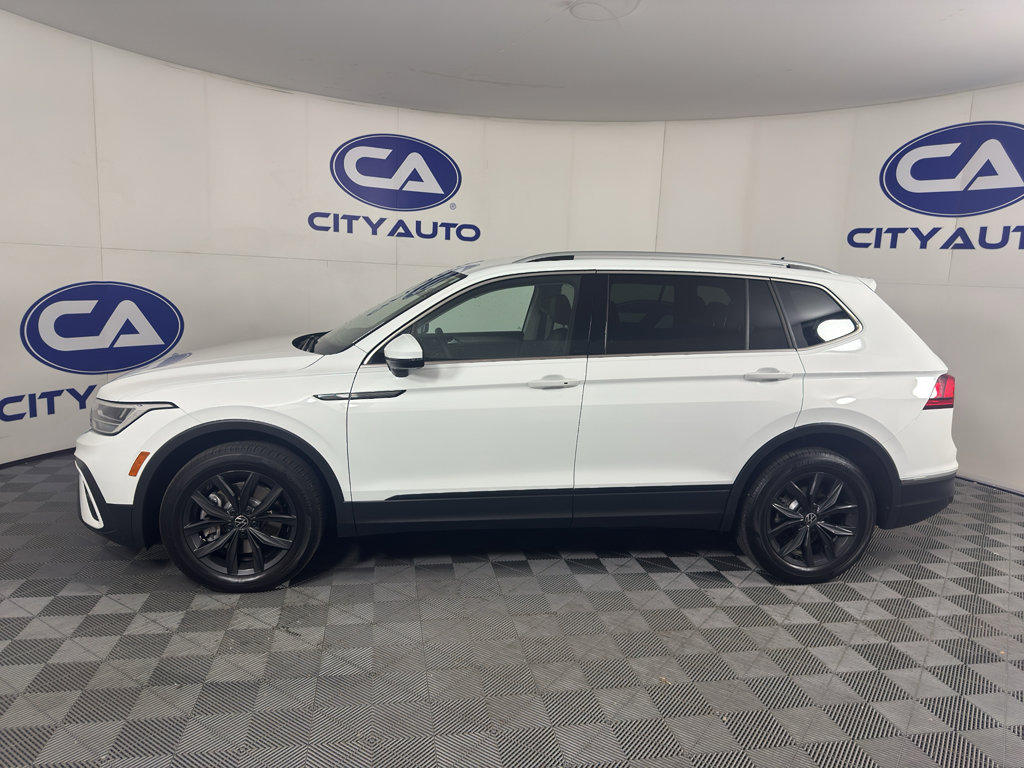 Used 2024 Volkswagen Tiguan SE FWD image 6