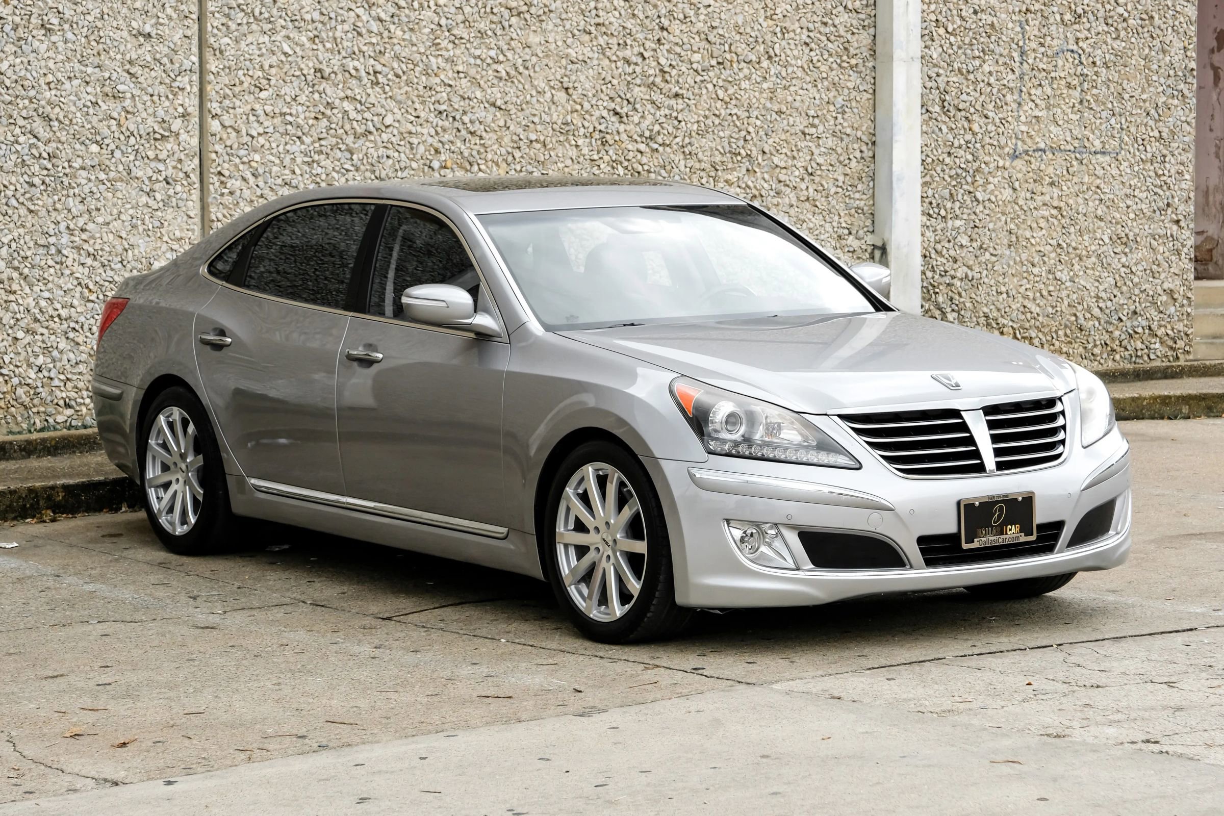 Used 2013 Hyundai Equus Signature image 7