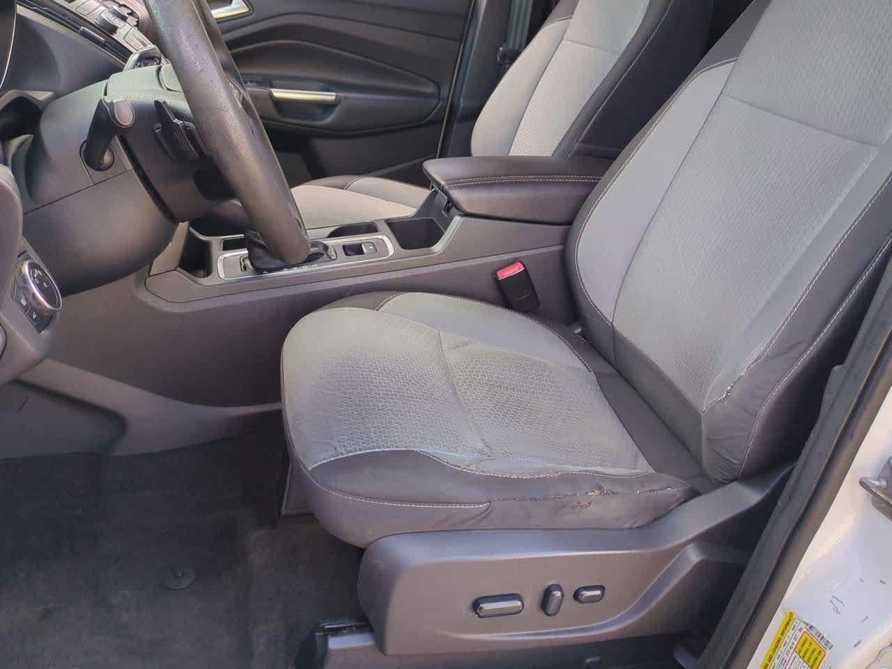 Used 2017 Ford Escape SE AWD/4WD image 15