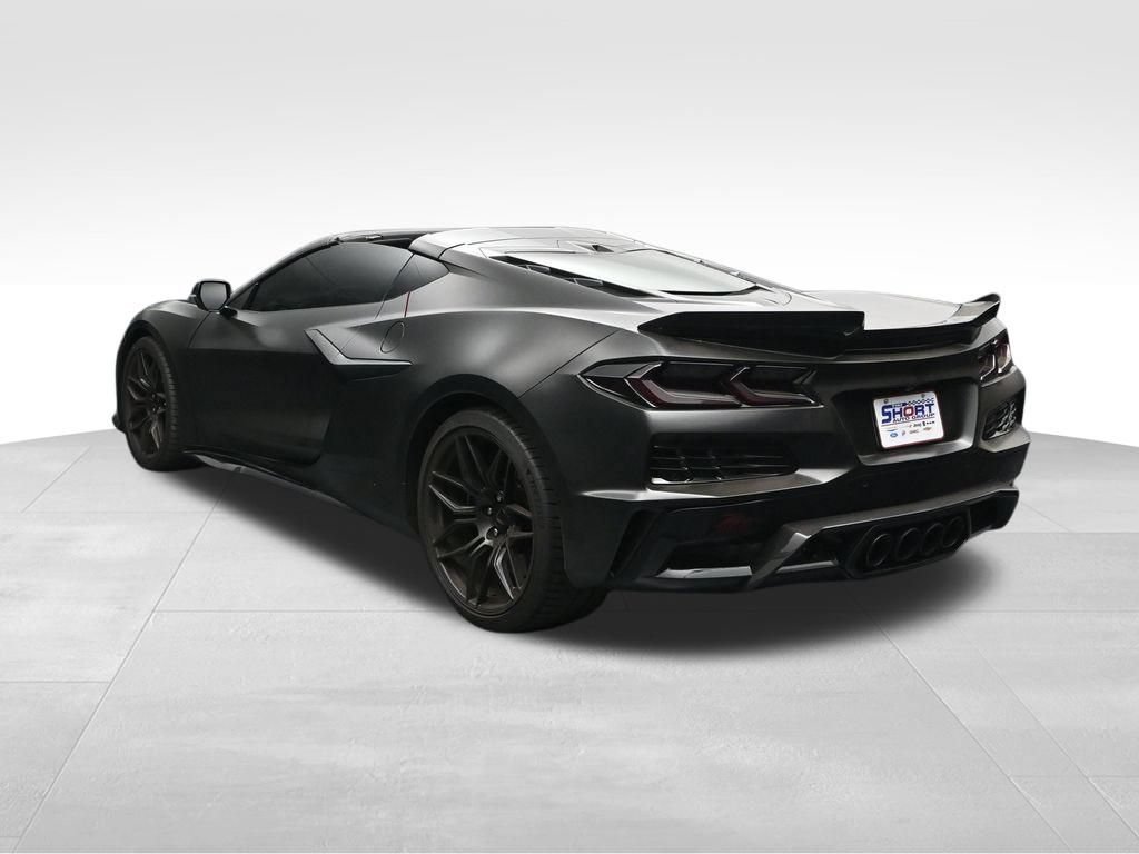 Used 2024 Chevrolet Corvette Z06 RWD image 3