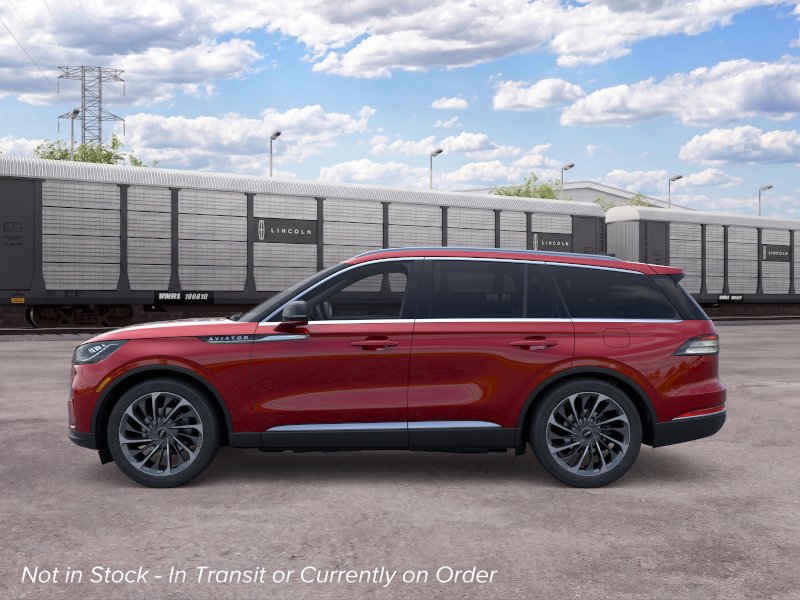 New 2026 Lincoln Aviator Reserve RWD image 3