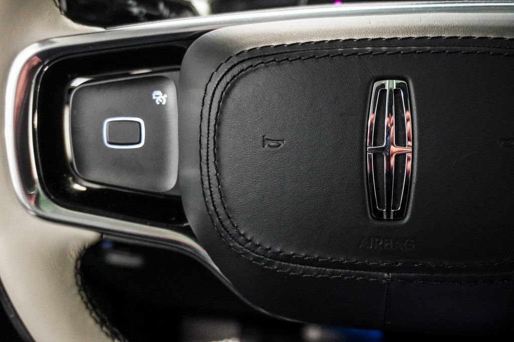 Used 2025 Lincoln Navigator L Reserve AWD/4WD image 20