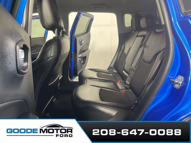 Used 2021 Jeep Compass Latitude w/ Driver Assistance Group AWD/4WD image 19