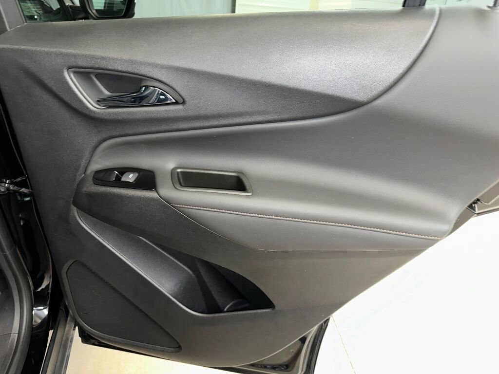 Certified 2023 Chevrolet Equinox Premier w/ LPO, Floor Liner Package image 29