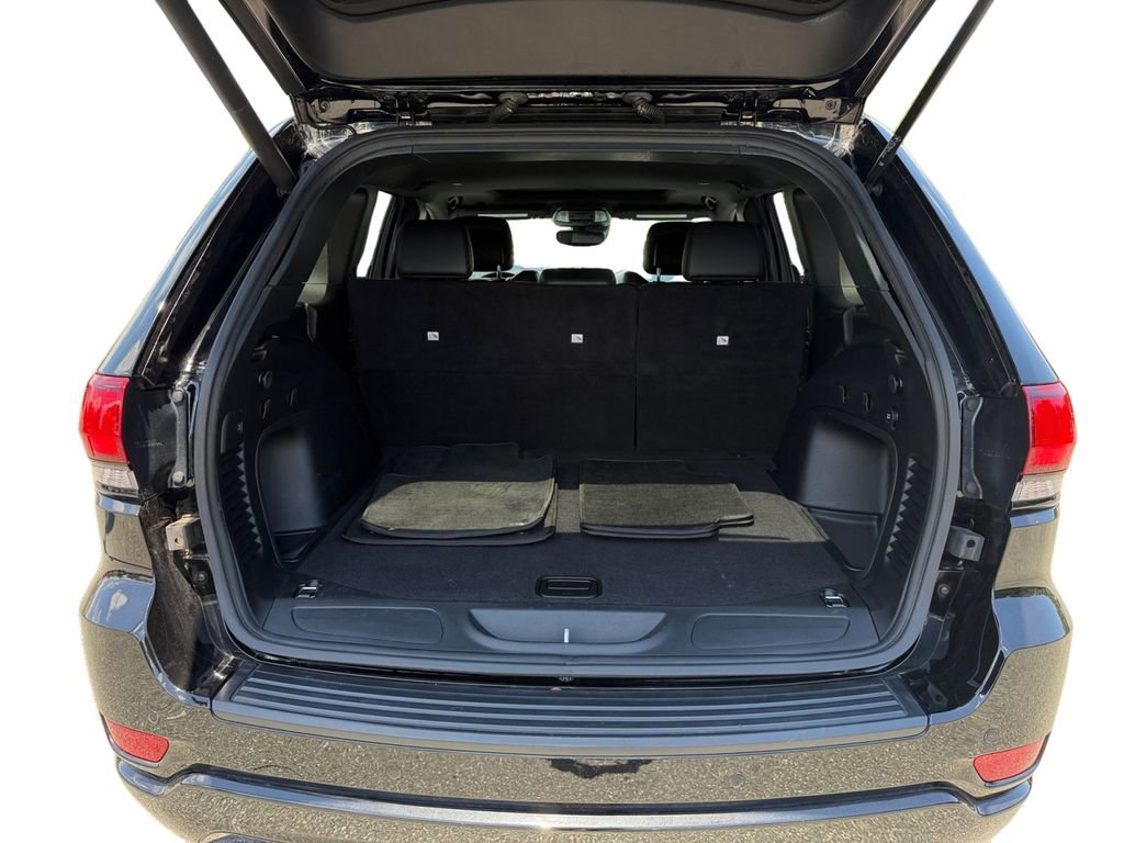 Used 2022 Jeep Grand Cherokee Laredo X RWD image 14