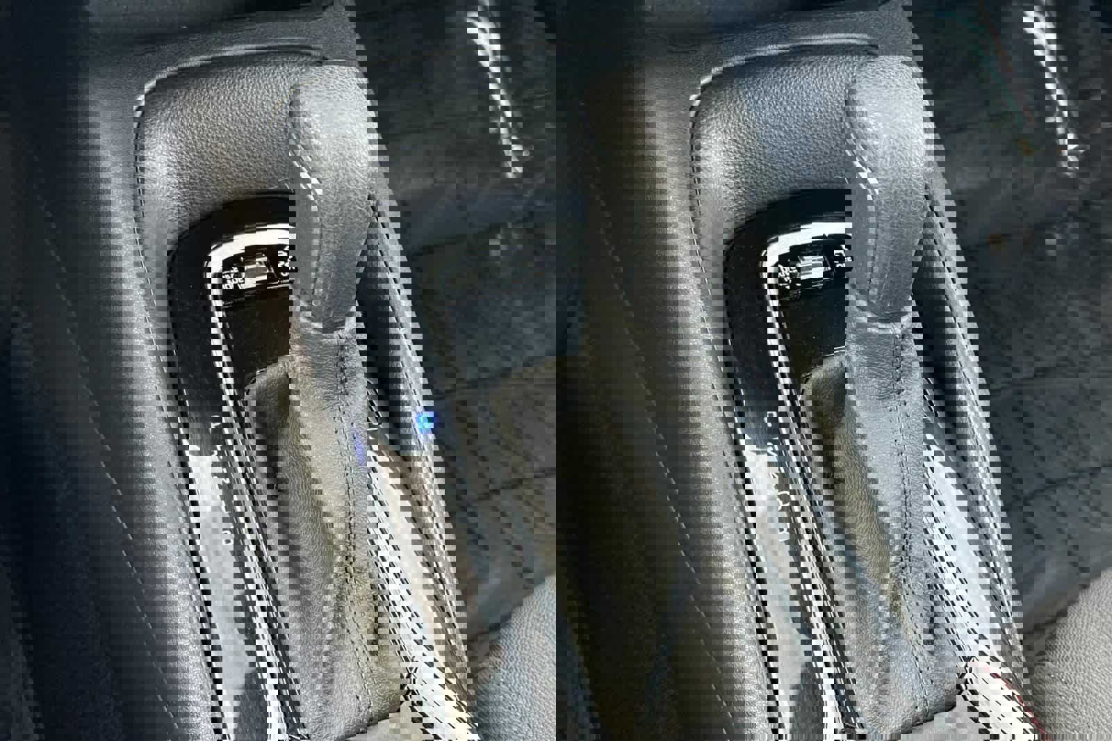 Used 2023 Toyota Corolla SE w/ Carpet Mat Package (TMS) FWD image 20