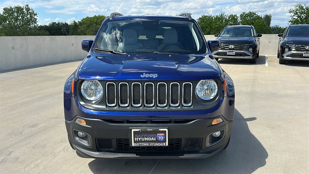 Used 2018 Jeep Renegade Latitude w/ Popular Equipment Group image 7