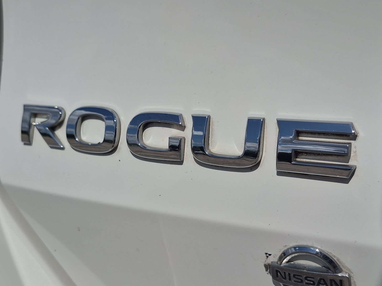 Used 2016 Nissan Rogue S AWD/4WD image 30