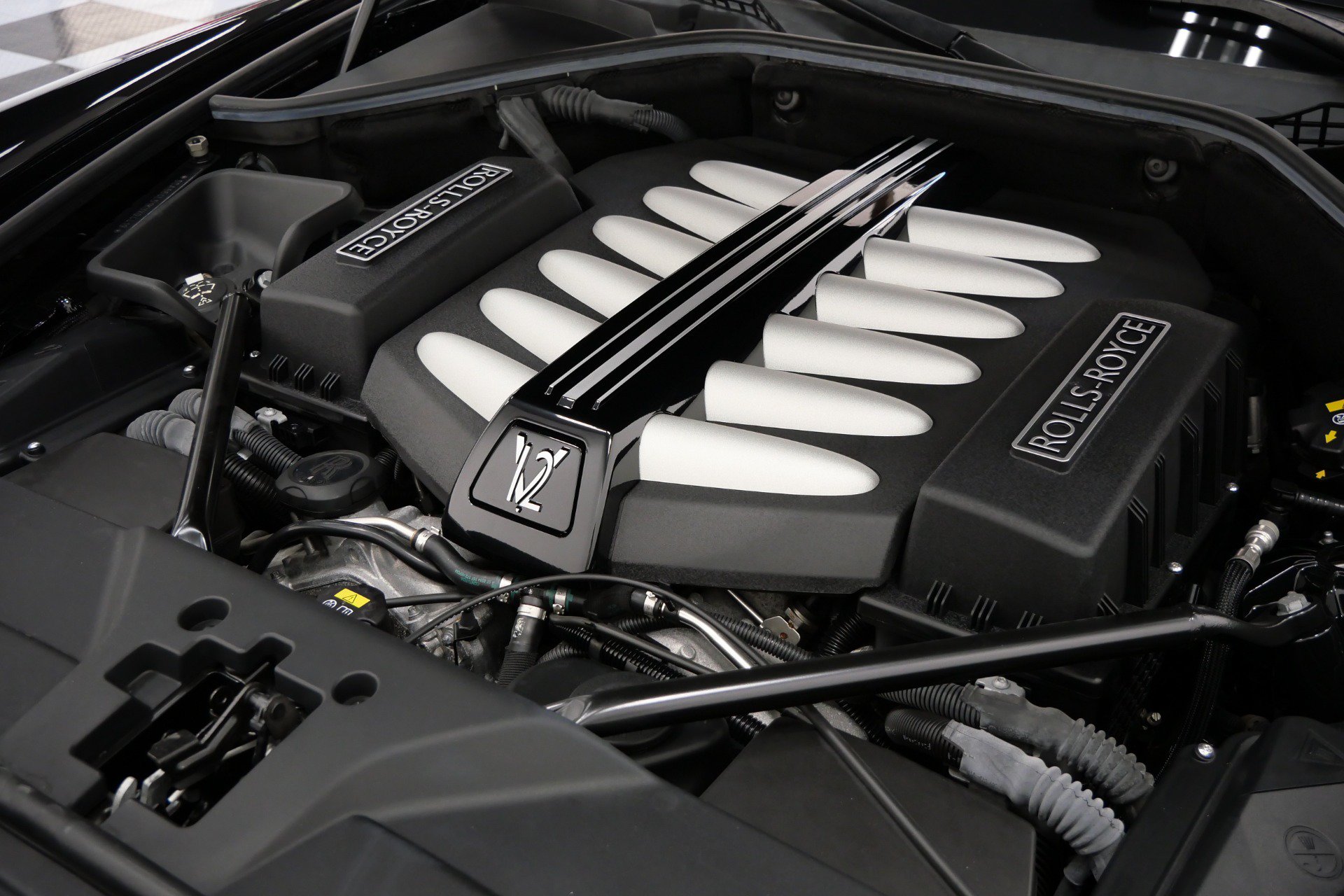 Used 2019 Rolls-Royce Ghost Extended Wheelbase RWD image 46