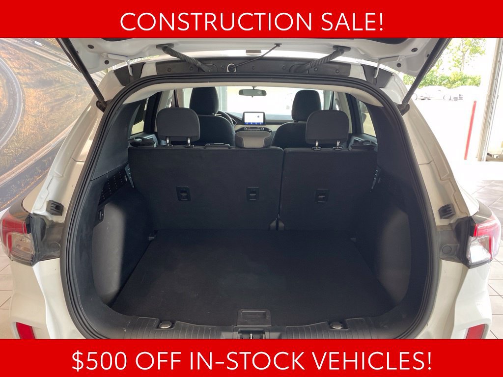 Used 2021 Ford Escape SE w/ Cold Weather Package AWD/4WD image 13