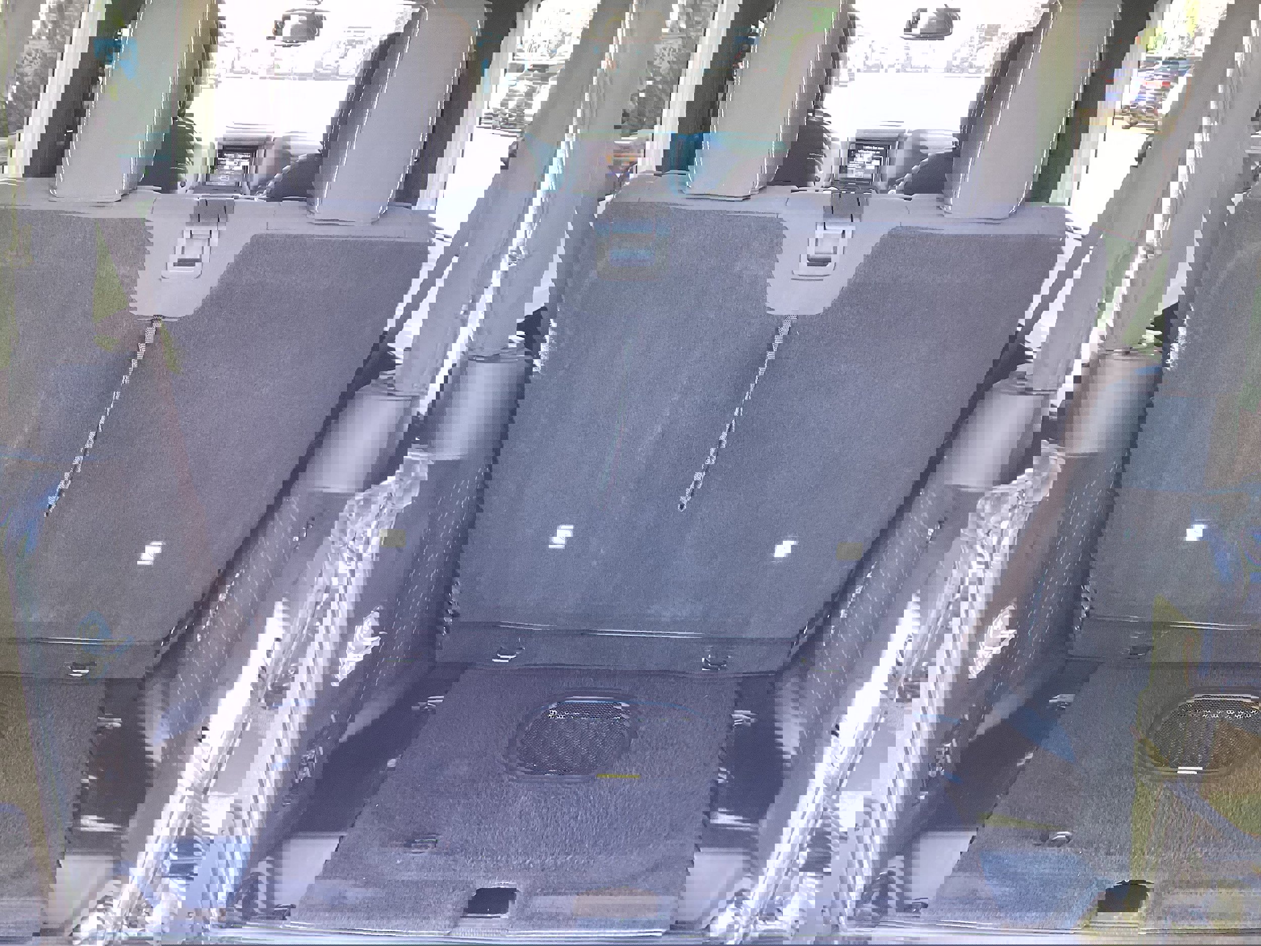 Used 2018 Jeep Wrangler Rubicon w/ Power Convenience Group image 14