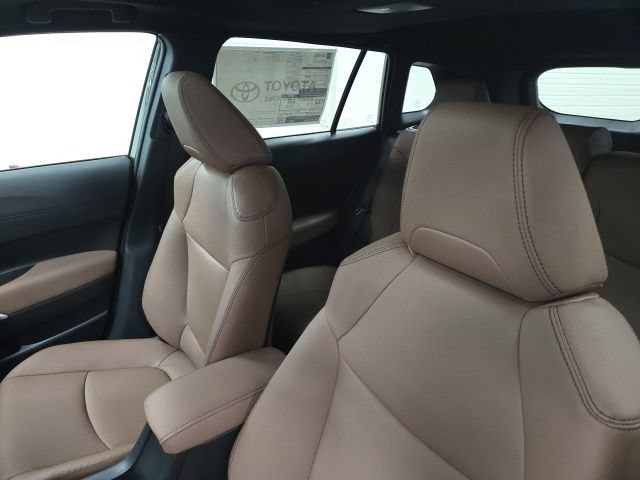 New 2026 Toyota Corolla Cross XLE w/ Convenience Package FWD image 19