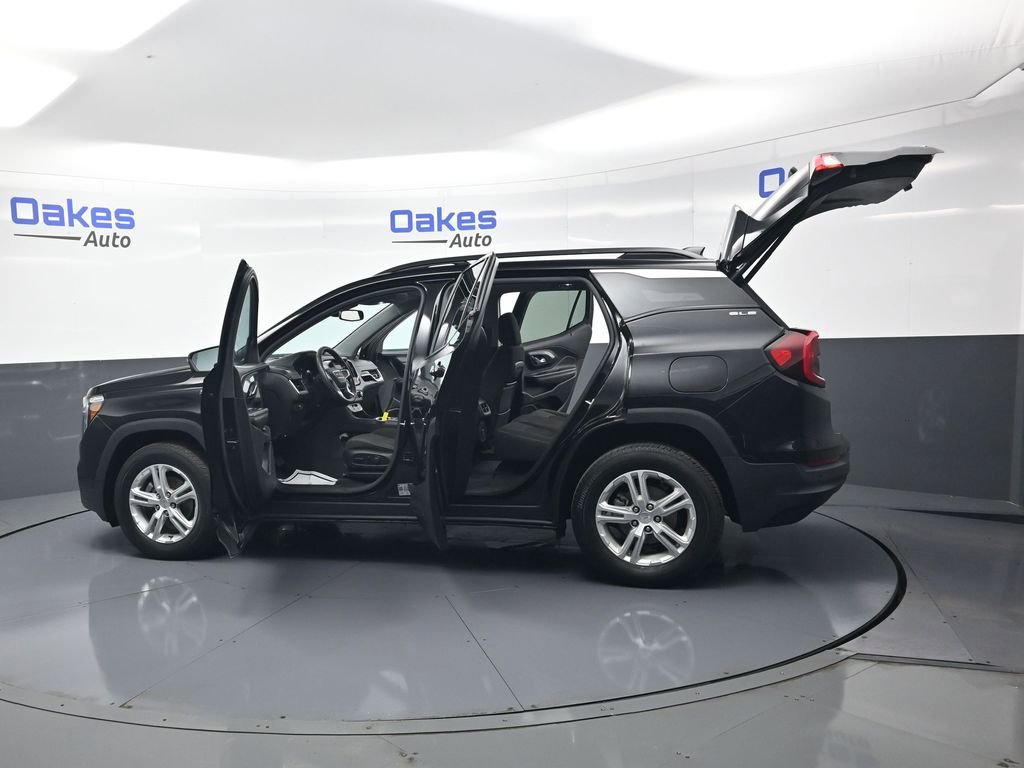 Used 2023 GMC Terrain SLE w/ Driver Convenience Package AWD/4WD image 56