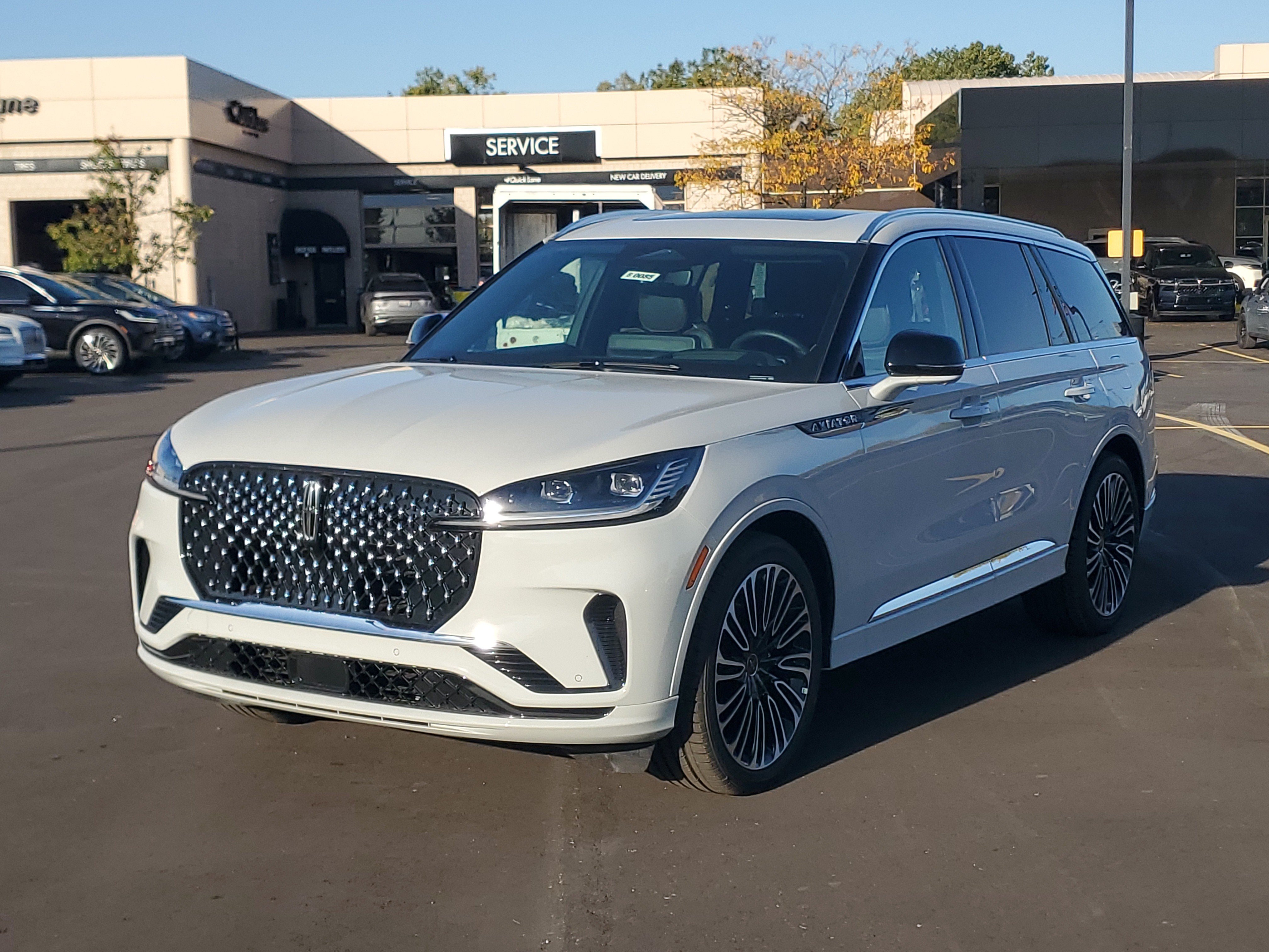 New 2027 Lincoln Aviator Black Label w/ Dynamic Handling Package AWD/4WD image 2