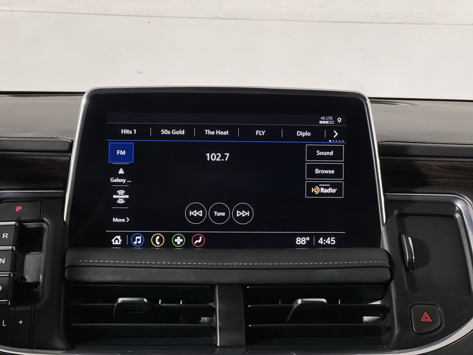 Used 2021 Chevrolet Tahoe LT AWD/4WD image 18