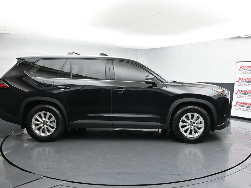 Used 2024 Toyota Grand Highlander XLE image 9