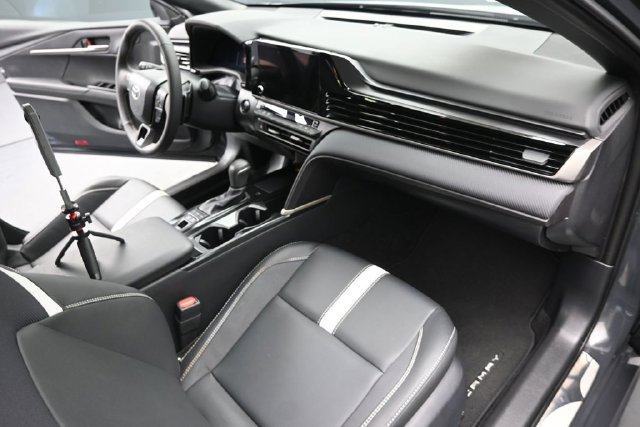 Certified 2026 Toyota Camry SE w/ Convenience Package FWD image 22