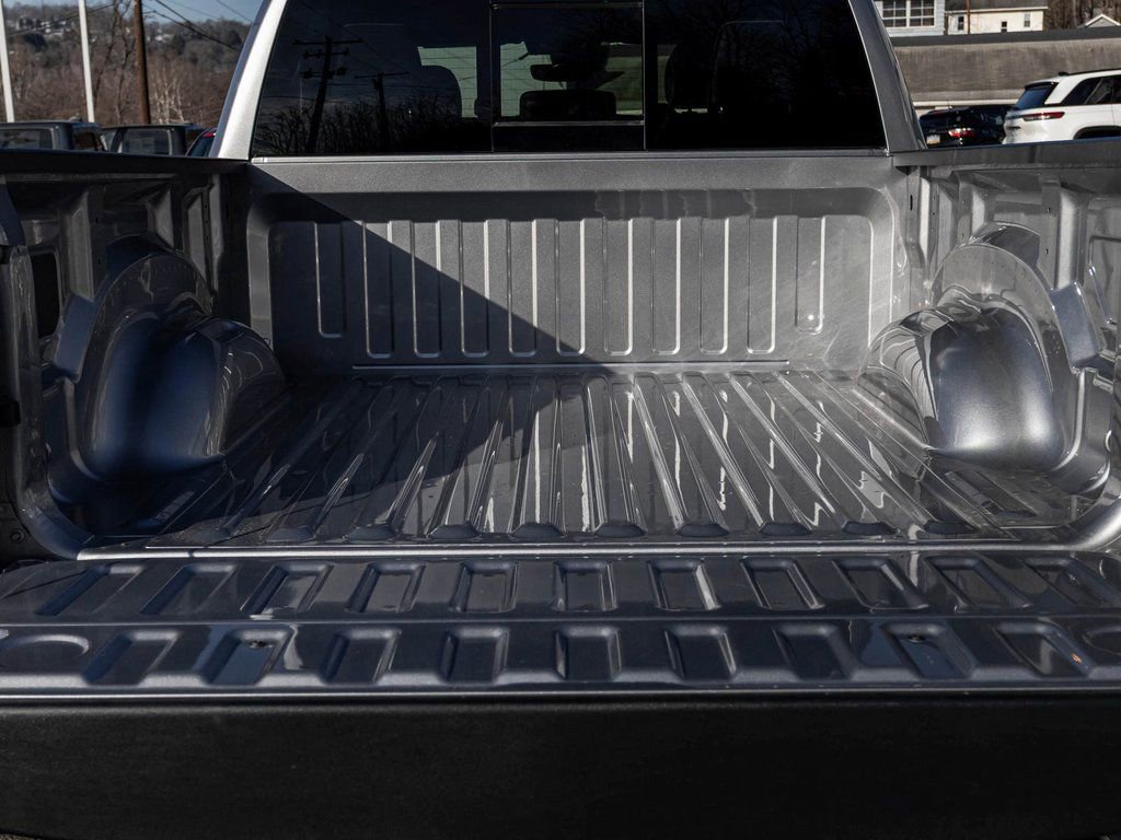 Used 2025 RAM 1500 Laramie image 33