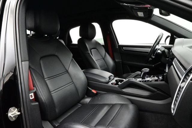 Certified 2022 Porsche Cayenne Platinum Edition AWD/4WD image 18